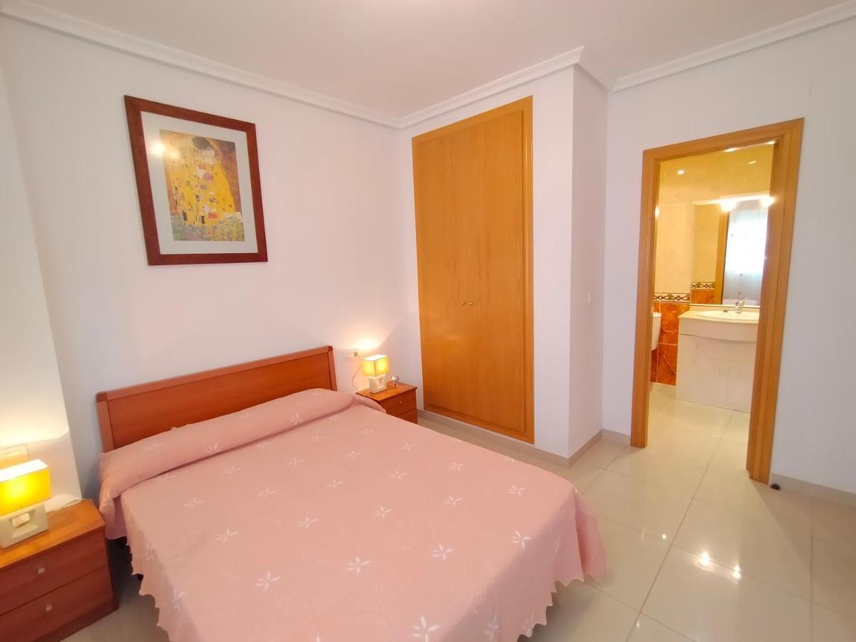 Apartamento ACV - Vistamar II-1ª linea planta 3 sur Oropesa del Mar Exterior foto